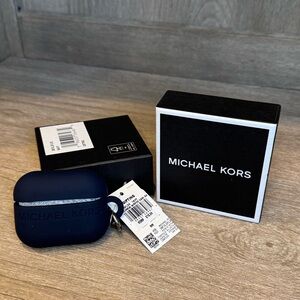 NWT Michael Kors AirPod case